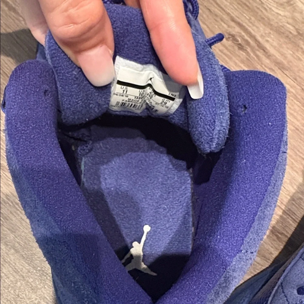 Air Jordan 12 Retro 'Deep Royal' - Picture 10 of 12